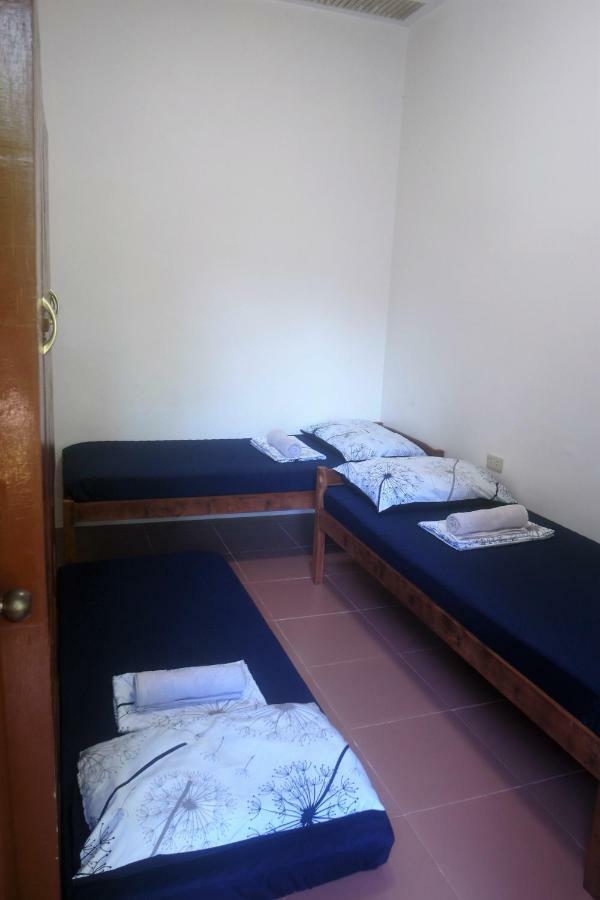 Hotel Ese House à Dumaguete City Extérieur photo